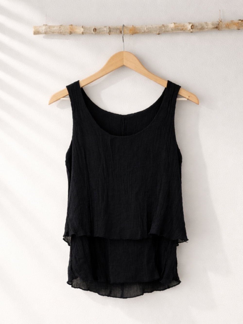 💥 Black Sleeveless Layered Scoop Neck Top Size Medium Normcore Effortless Tank